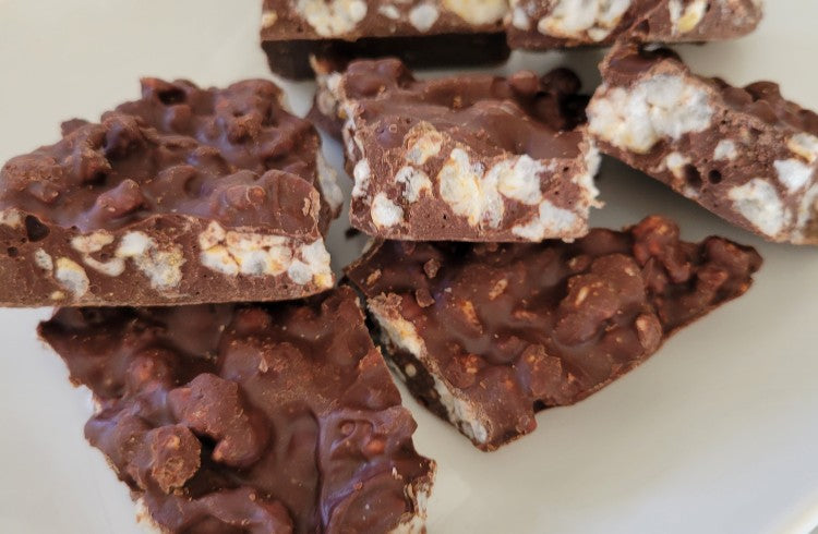 5 Ingredients to make Healthy Chocolate Rice Cake Bars